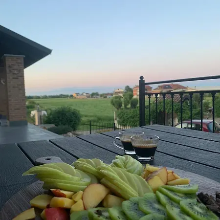 Sara Tatil Evi *